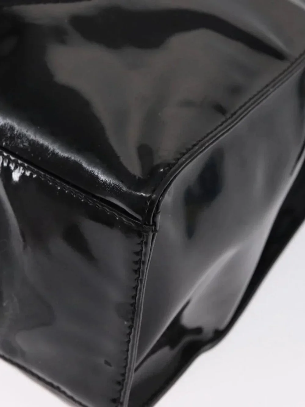 CHANEL brand	chanel color	black
